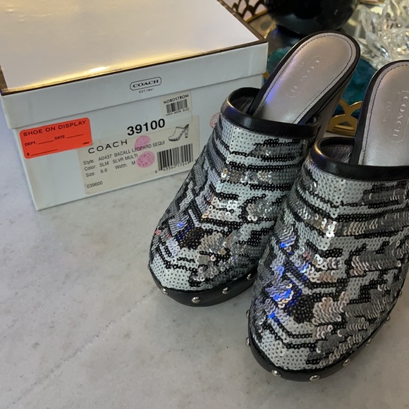 Coach Clogs, worn once.  Like new ✨✨ - Picture 4 of 4